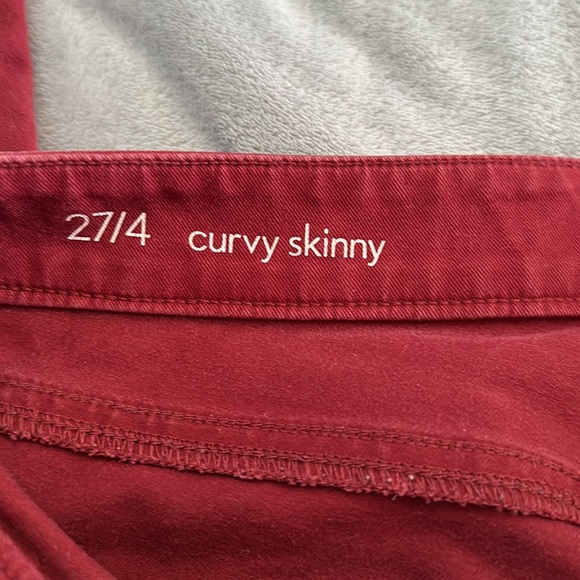 EUC Loft burgundy curvy skinny jeans - Picture 4 of 5